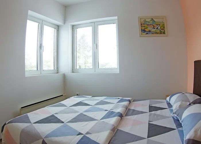 Apartments Bramar