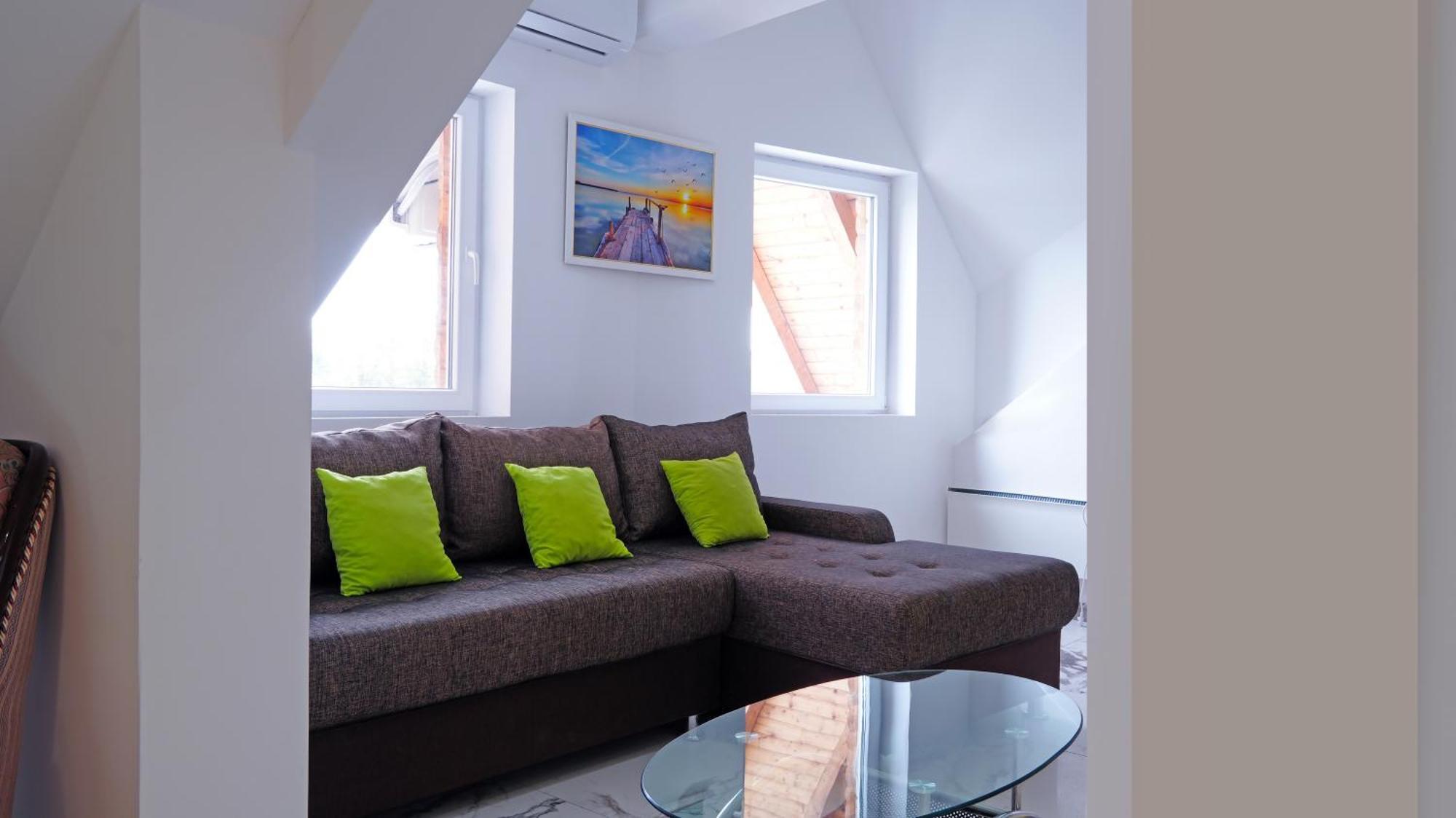 Bramar Apartment
